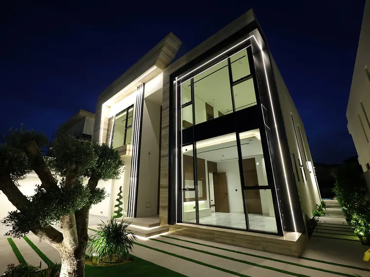 Alkhafaji Private Villa, Dubai — lighting by AL SHOLA ALMODEA