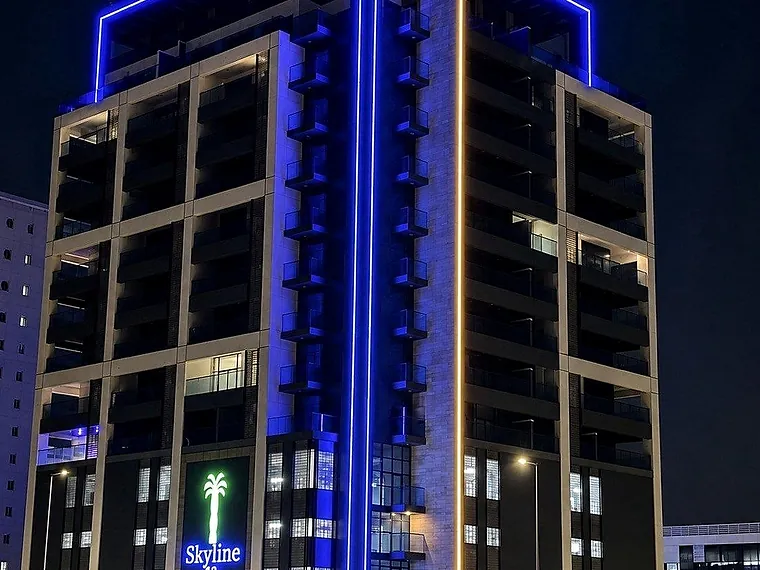 Skyline Building, Dubai — facade lighting by AL SHOLA ALMODEA